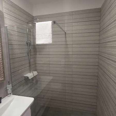 Center Luxury 3 4* Split