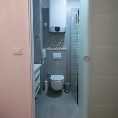Center Luxury 3 Split